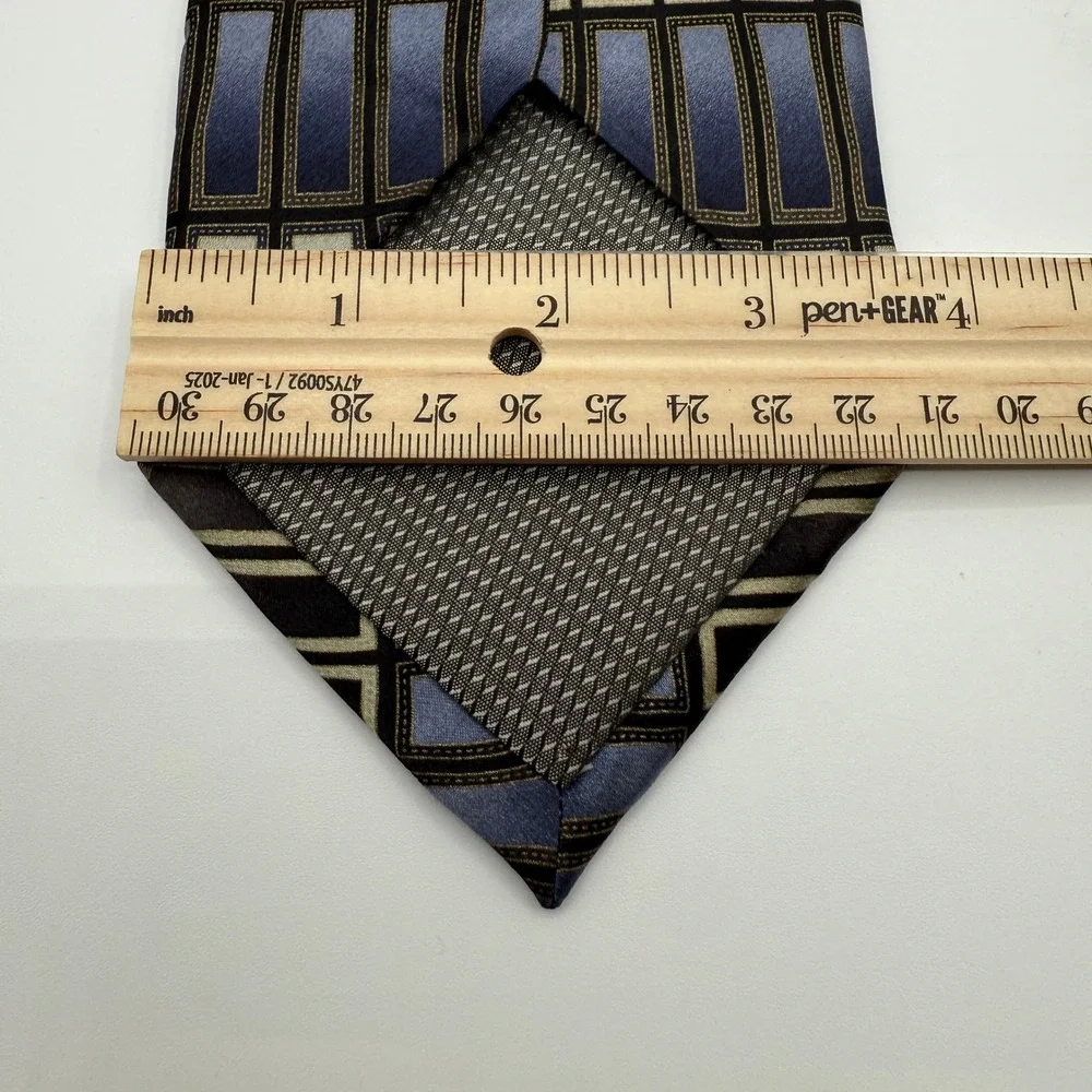 Covington Silk Geometric‎ Pattern Men's Tie Blue Grey Black